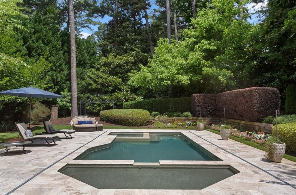 2844 Laurelgate Dr, Decatur GA  30033-1463 exterior