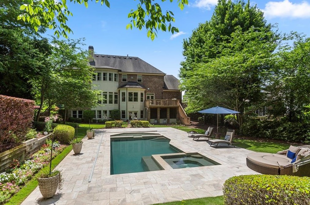 2844 Laurelgate Dr, Decatur GA  30033-1463 exterior