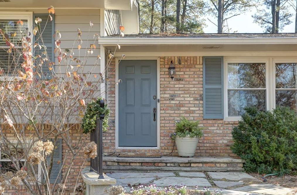 2763 Pioneer Ct, Atlanta, GA 30341-5208