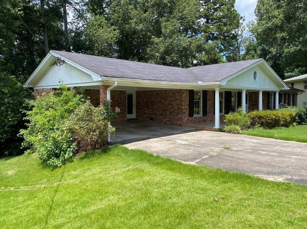 1678 Deerfield Cir, Decatur, GA 30033-1429