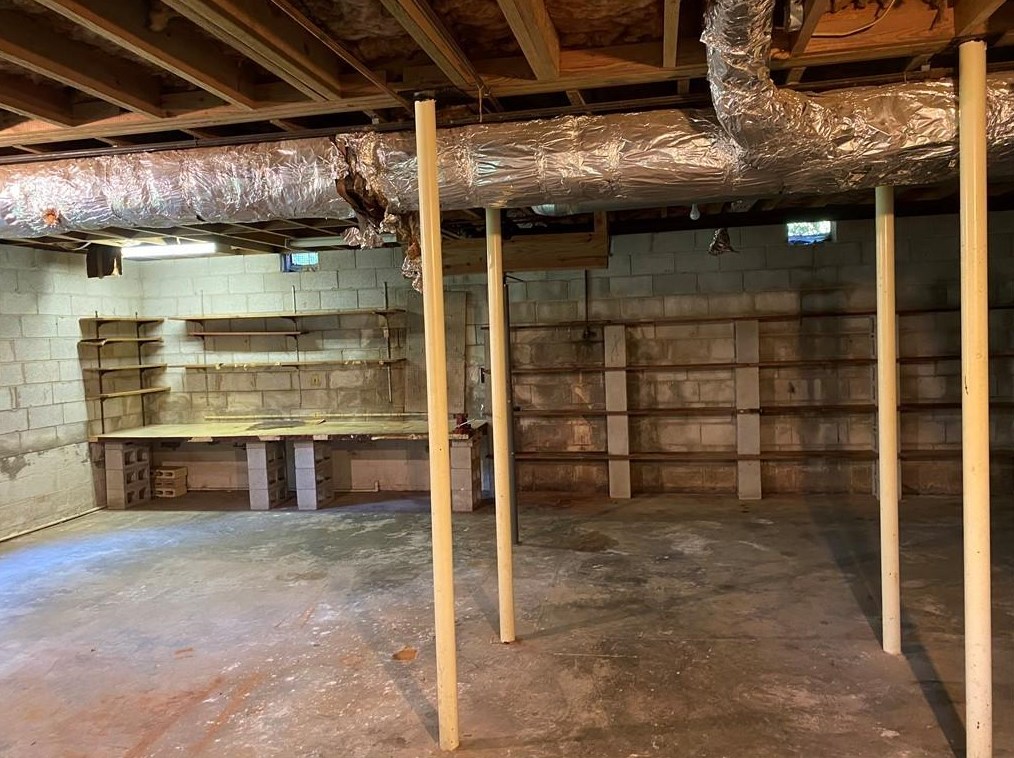 1678 Deerfield Cir, Decatur GA  30033-1429 exterior