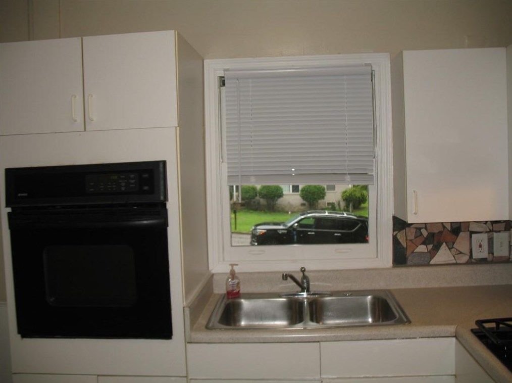 1852 Ridgeland Dr, Decatur GA  30032-4914 exterior