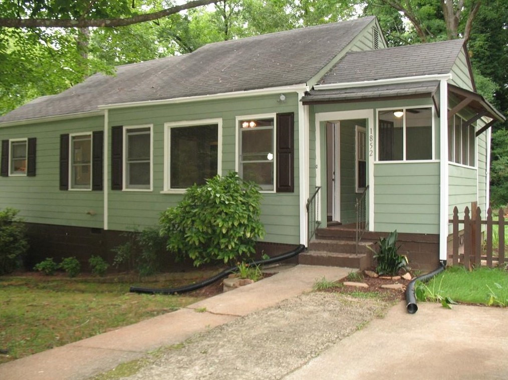 1852 Ridgeland Dr, Decatur GA  30032-4914 exterior