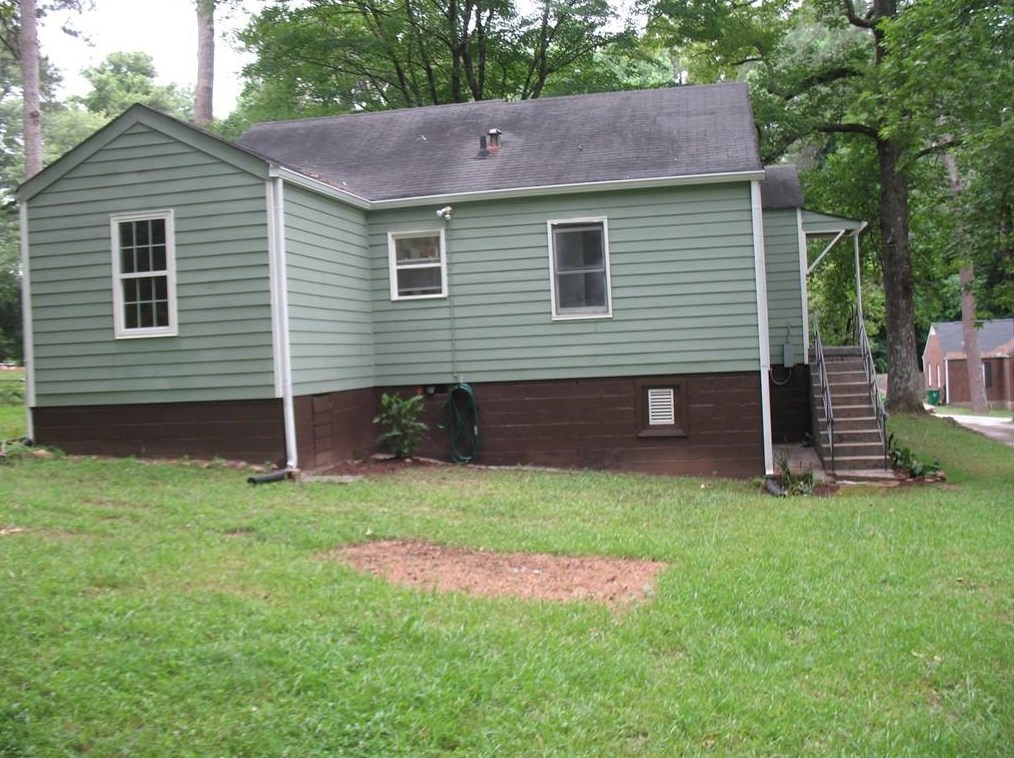 1852 Ridgeland Dr, Decatur GA  30032-4914 exterior