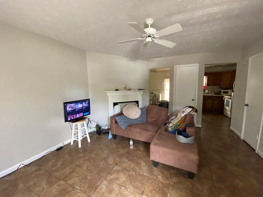 1710 Hunting Creek Dr Se, Conyers, GA 30013