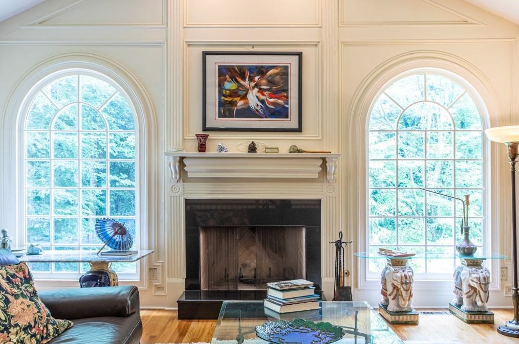 1364 Amanda Cir, Decatur GA  30033-1903 exterior