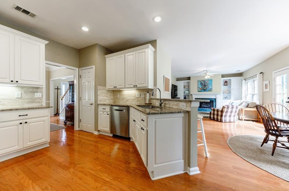 2804 Wilson Gln, Decatur GA  30033-1457 exterior