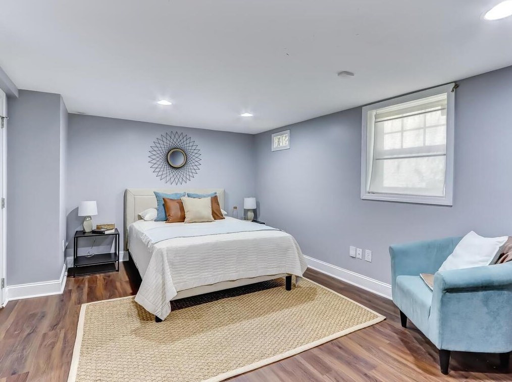 2417 Hillside Ave, Decatur GA  30032-4127 exterior