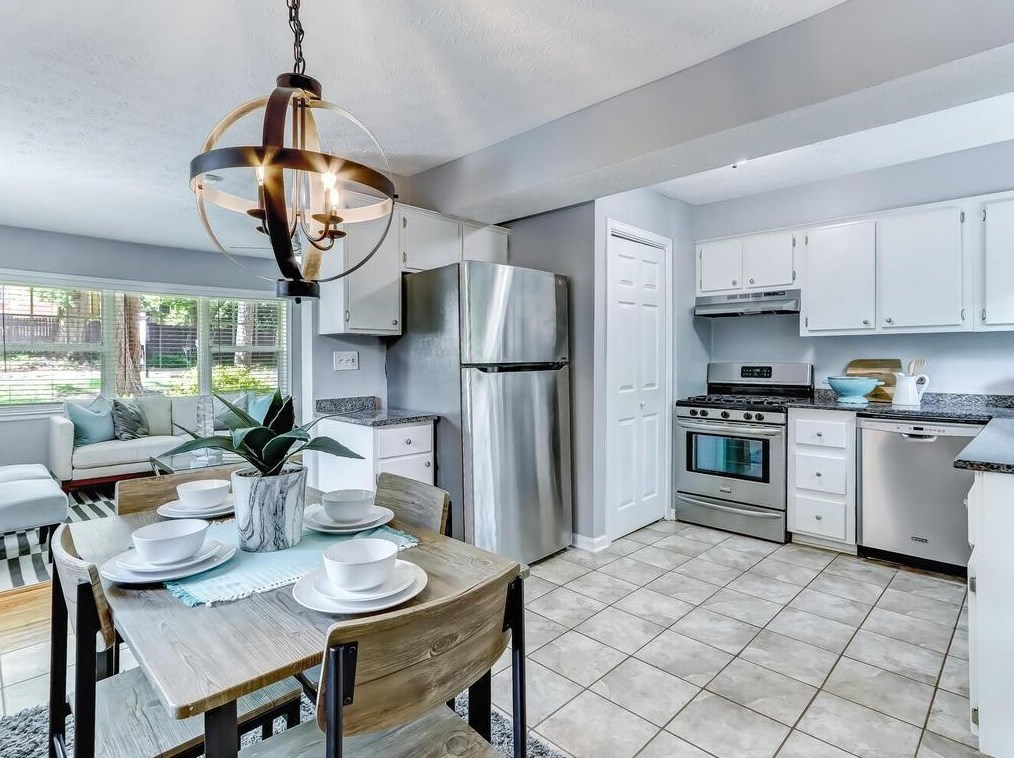 2417 Hillside Ave, Decatur GA  30032-4127 exterior