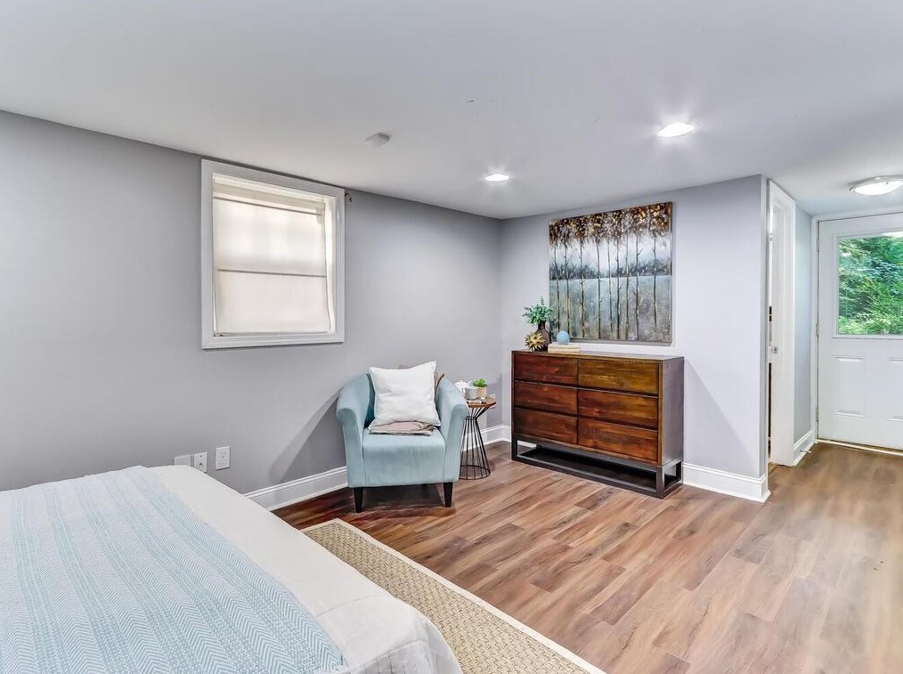 2417 Hillside Ave, Decatur GA  30032-4127 exterior