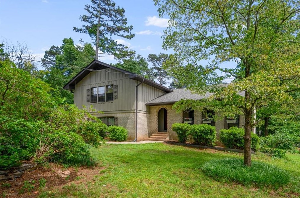 675 Camp Perrin Rd, Lawrenceville, GA 30043-2415