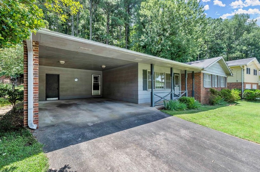 2467 Woodside Way, Atlanta GA  30341-5150 exterior