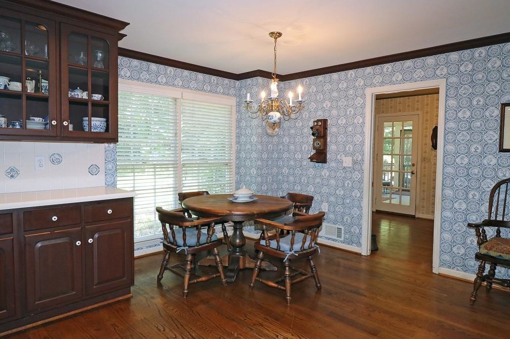 775 Weatherly Ln, Atlanta GA  30328-3651 exterior