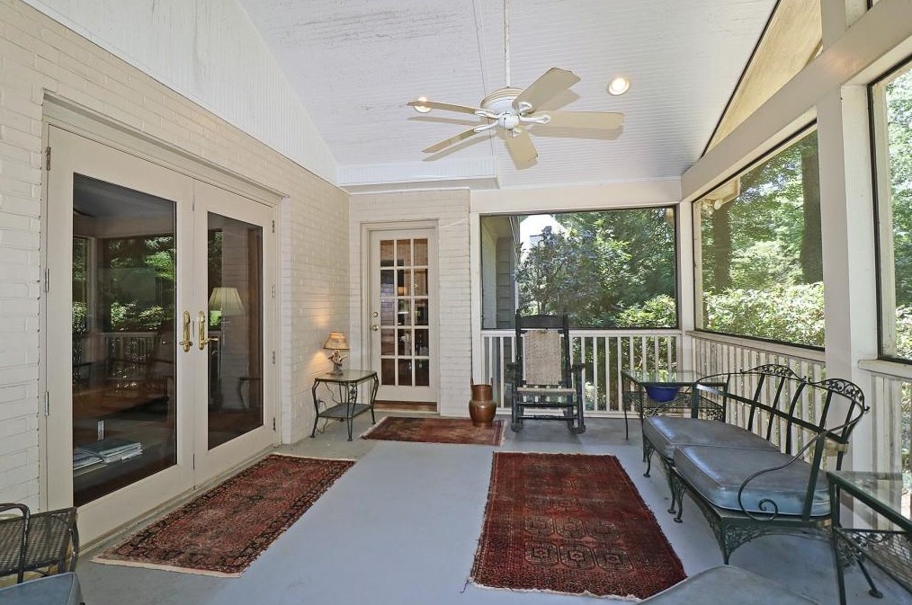 775 Weatherly Ln, Atlanta GA  30328-3651 exterior