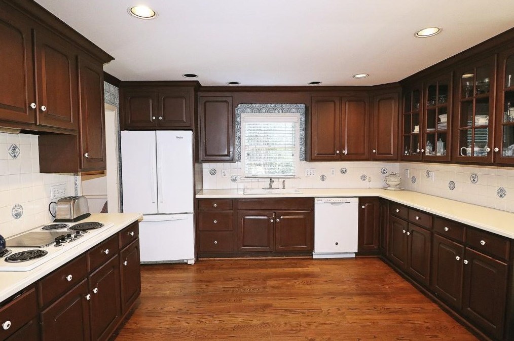 775 Weatherly Ln, Atlanta GA  30328-3651 exterior