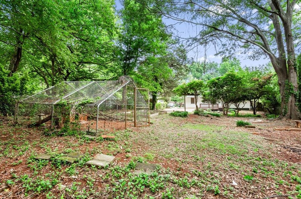 3367 Phillips Cir, Decatur GA  30032-4704 exterior