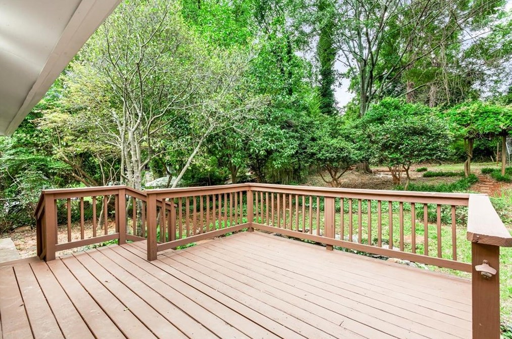 3367 Phillips Cir, Decatur GA  30032-4704 exterior