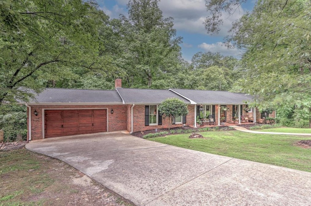 1407 Woodland Circle, Gainesville, GA 30501