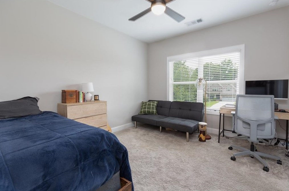 5711 Calm Valley Pt, Flowery Branch GA  30542-8403 exterior
