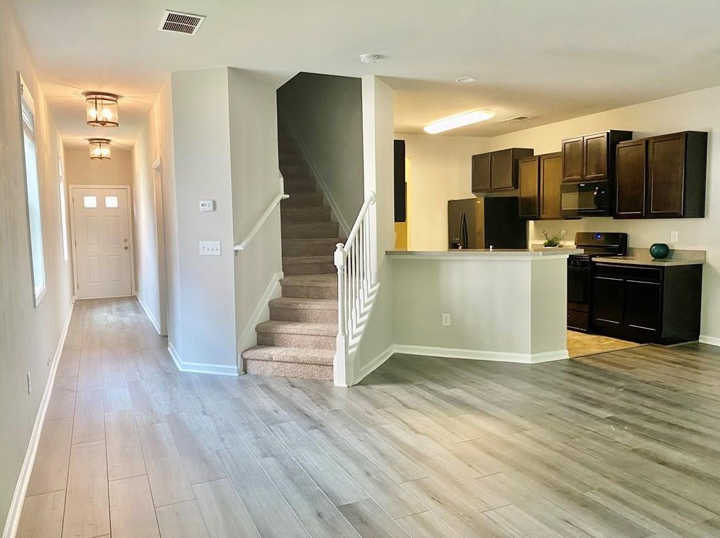 167 Townview Dr, Holly Springs, GA 30189