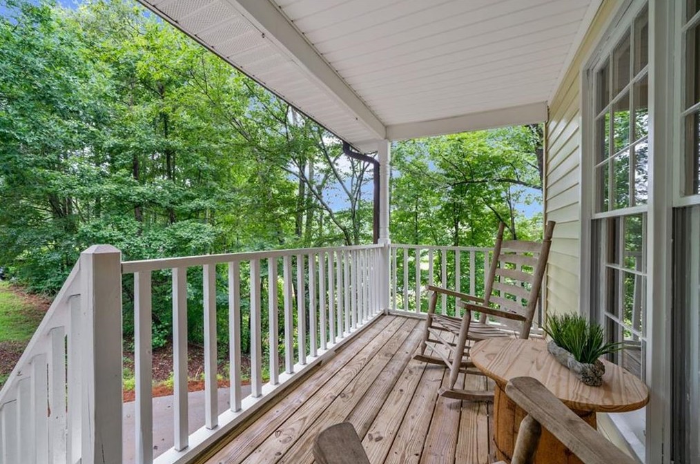 12 Royal Lake Cv, Euharlee, GA 30120-6891