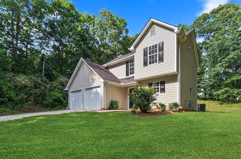 321 Wolf Creek Pl, Locust Grove, GA 30248