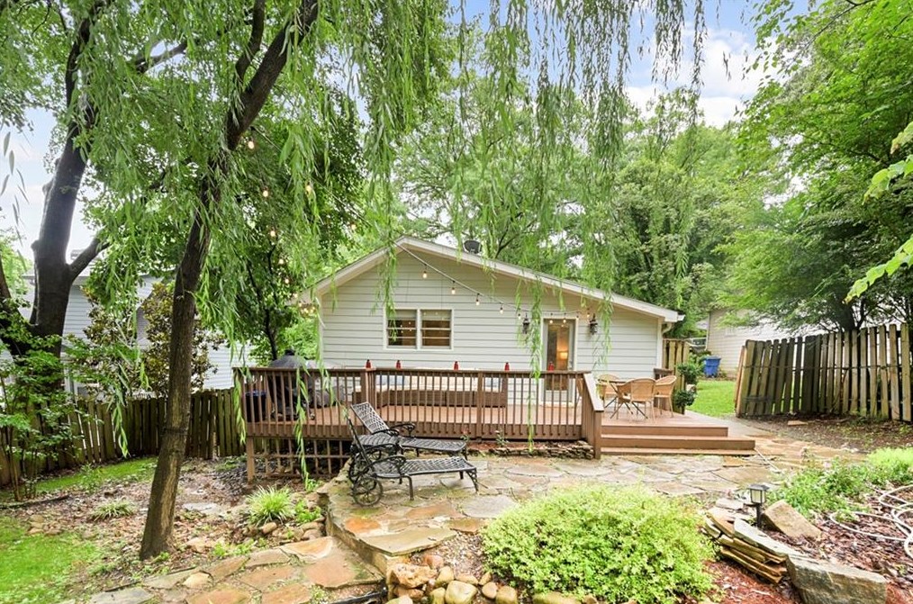 405 Rhomboid St, Atlanta GA  30318-2902 exterior