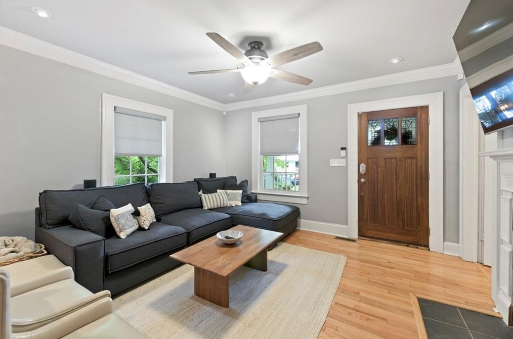 405 Rhomboid St, Atlanta GA  30318-2902 exterior