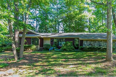 522 Laura Lane NW - Photo 1