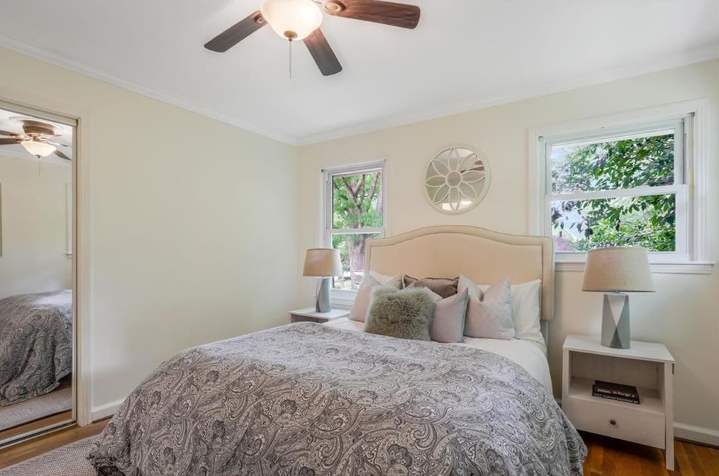 2462 Hunting Valley Dr, Decatur GA  30033-4228 exterior