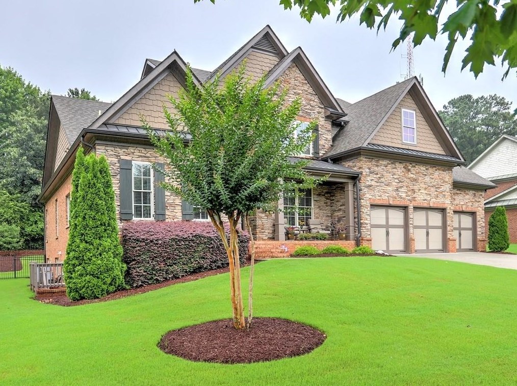 140 Cochran Farms Dr, Roswell, GA 30075-2372