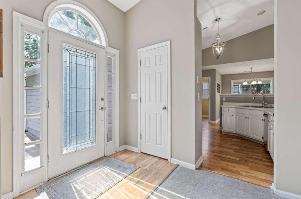 1410 Marshview Ct, Hoschton, GA 30548-3649