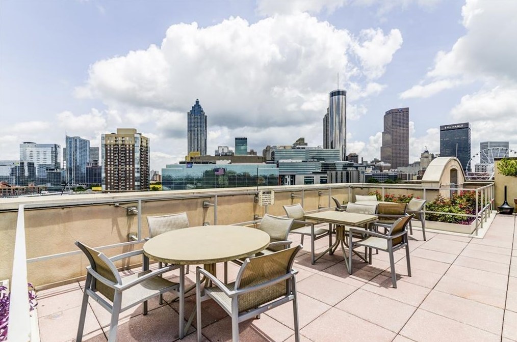250 Park St, Atlanta GA  30313 exterior