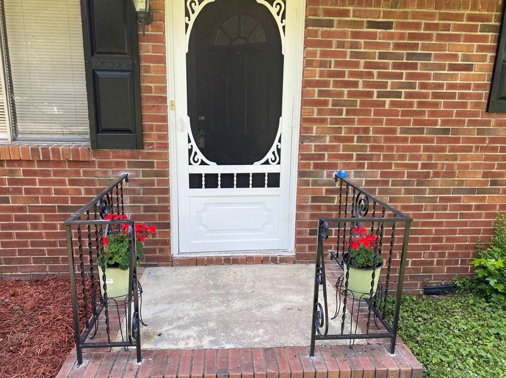 647 Clearview St, Villa Rica, GA 30180