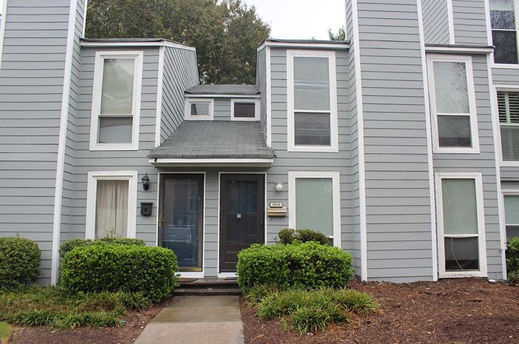 1061 Riverbend Club Dr Se, Atlanta, GA 30339