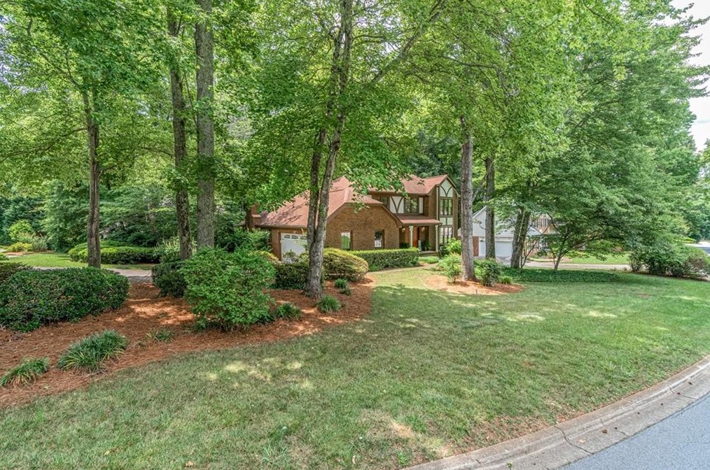 2607 Audobon Cir, Lawrenceville, GA 30044-5216