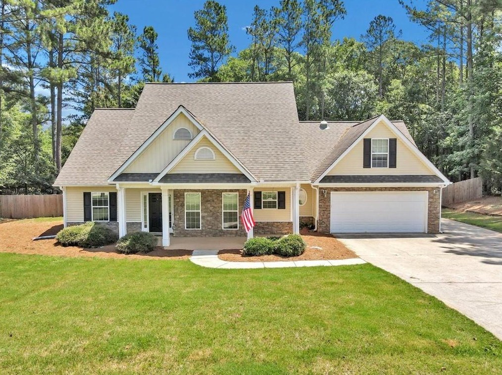 1173 Manchester Ct, Social Circle, GA 30025