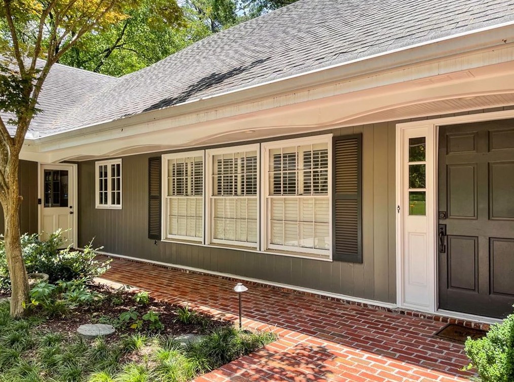 3435 Valley Rd, Atlanta, GA 30305-1148