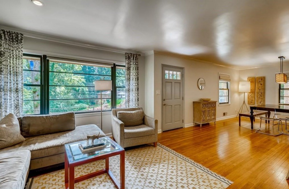 2996 Vine Cir, Decatur GA  30033-5107 exterior