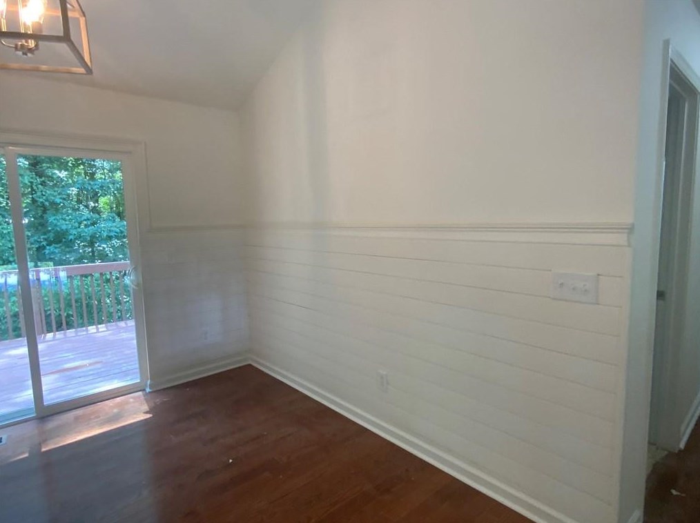 2017 Sandlake Dr, Atlanta GA  30331-8740 exterior