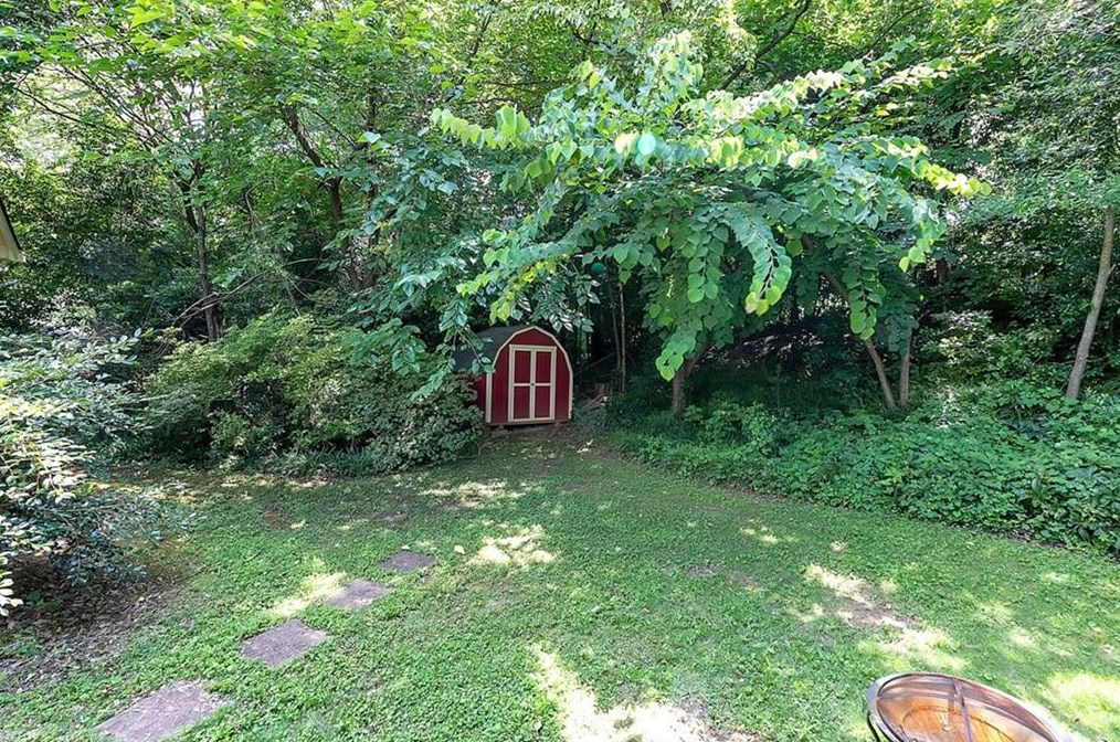 692 Superior Ave, Decatur GA  30033-5429 exterior