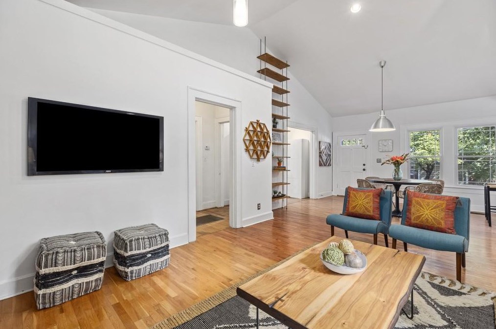 1287 Oak Grove Ave, Atlanta GA  30316-1617 exterior