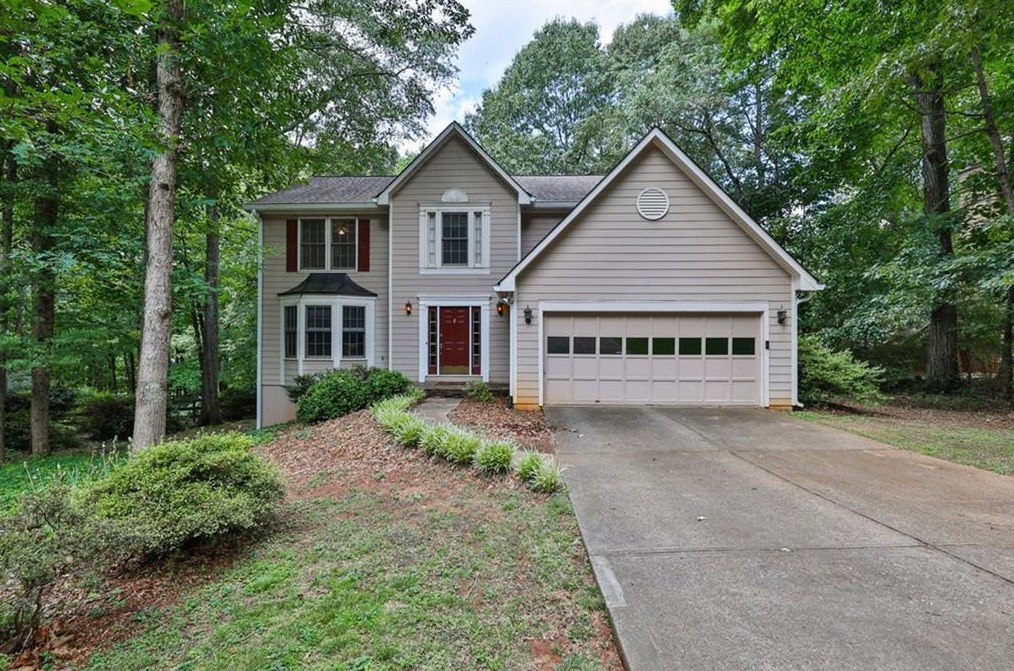 12090 Wallace Woods Ln, Alpharetta, GA 30004-4082