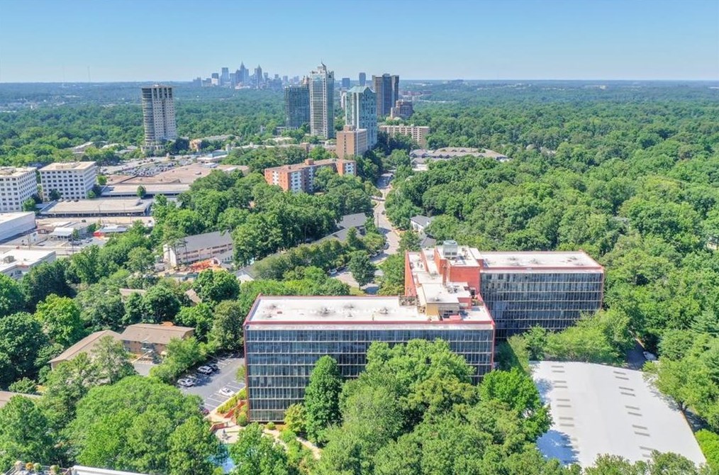 3060 Pharr Rd, Atlanta GA  30305 exterior