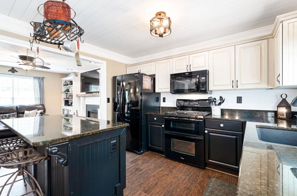 36 Amy Ln, Dallas GA  30157-7221 exterior