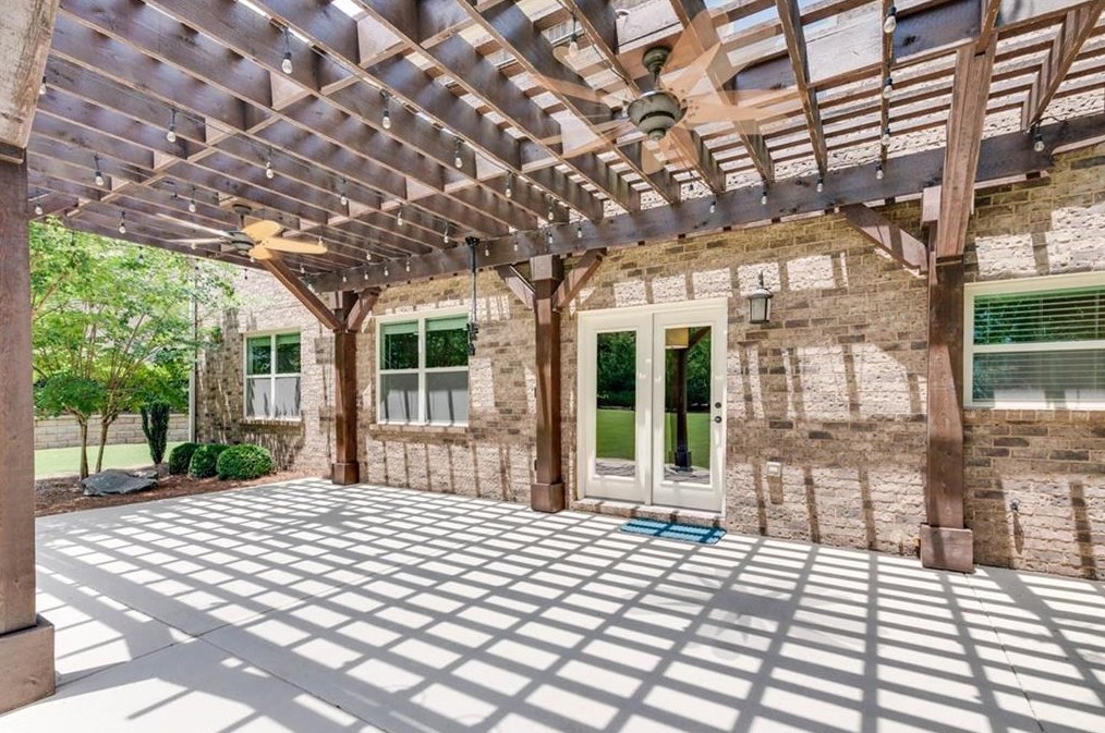 6710 Tulip Plantation Rd, Alpharetta GA  30004-0529 exterior