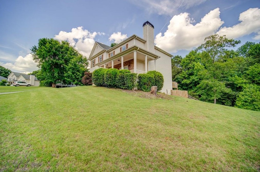 115 Nelson Oaks Dr, Ball Ground, GA 30107