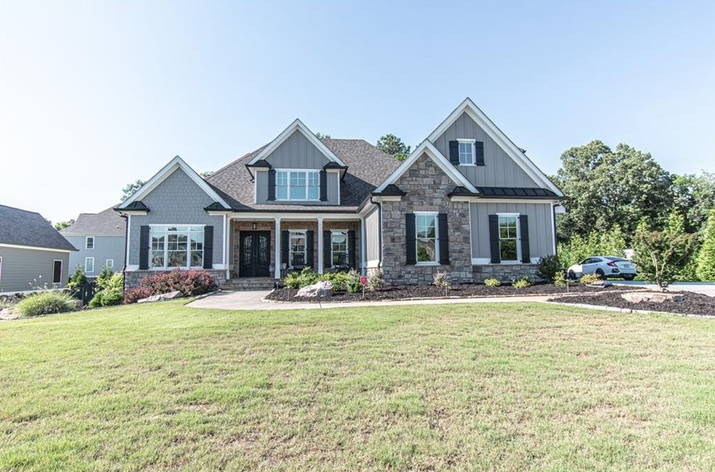 27 River Shoals Dr, Euharlee, GA 30120-6512