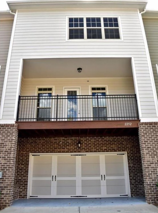 2252 Tenor Ln, Alpharetta GA  30009 exterior
