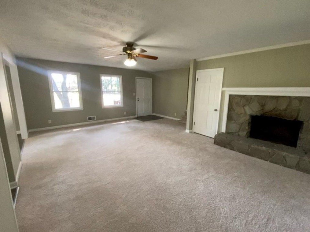 13 Gloster Rd, Lawrenceville GA  30044-6706 exterior